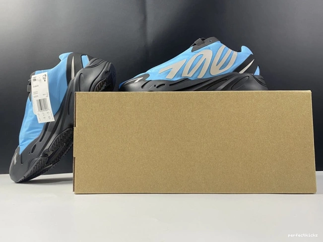 Yeezy 'Bright Boost Cyan' GZ3079 ADIDAS 700 MNVN 0722